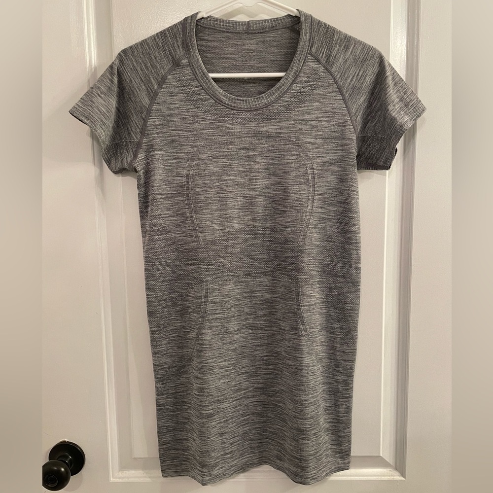 Lululemon Swiftly Tech Short Sleeve Crew Heathered Grey Peloton Logo